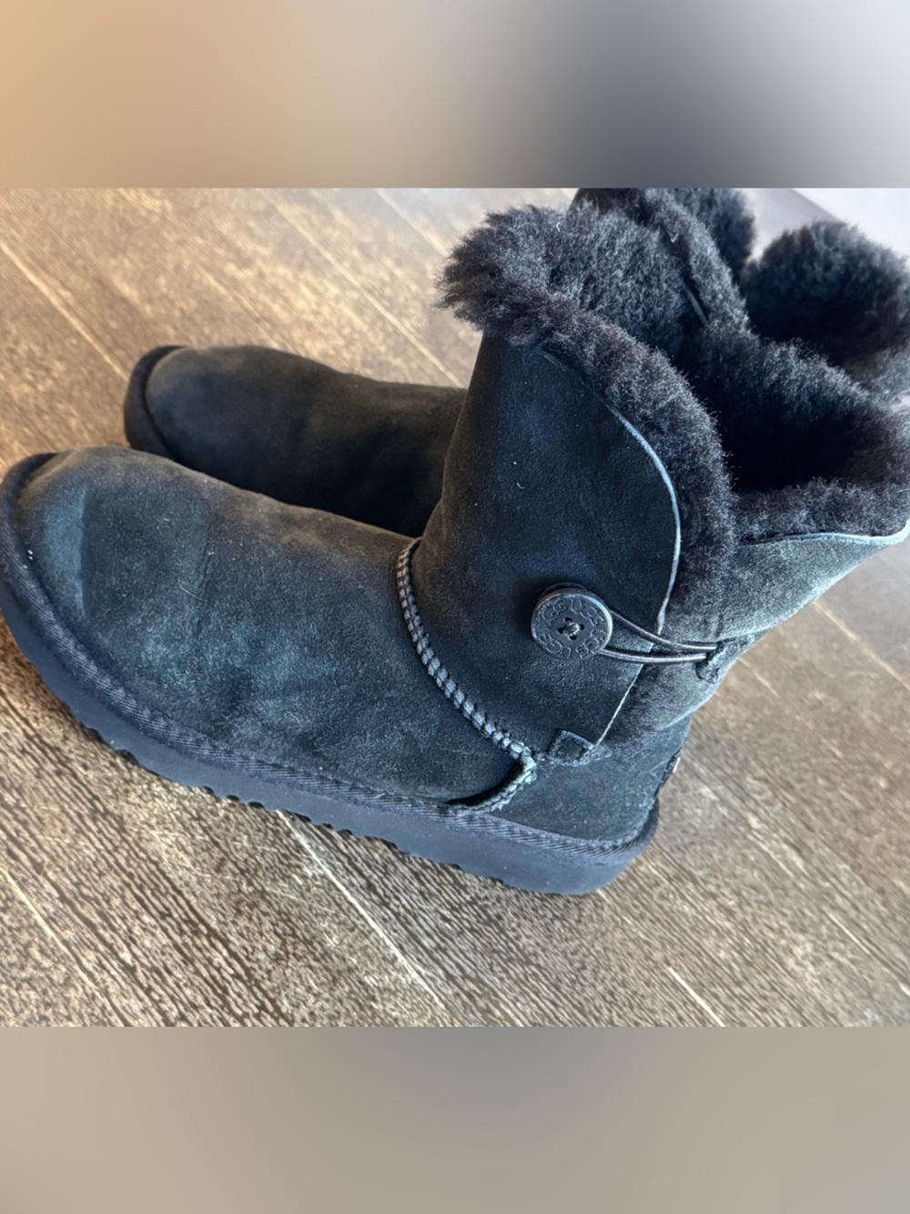 UGG Bailey Button Black Suede Shearling Cuff Boots Girls 4